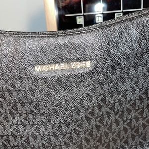 Black Michael Kors Crossbody